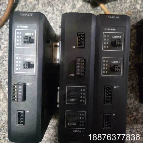 光源控制器 CA-DC21E  功能包好，成色较新，需议价