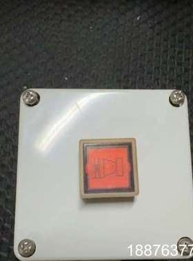 ZÖLLNER按钮盒，型号014143884，带红色按钮和继议价