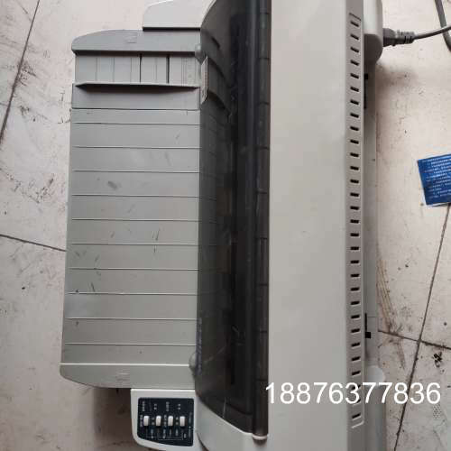 富士通打印机  DPK810P  机器正常使用，便宜处理，售议价