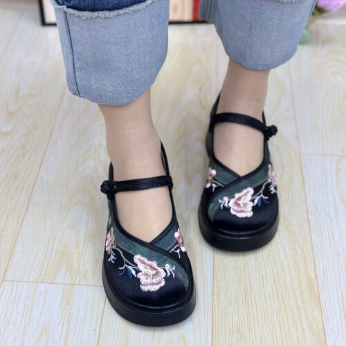 休闲高跟鞋新款玛丽珍女鞋老北京布鞋女妈妈鞋广场舞蹈鞋春季单鞋