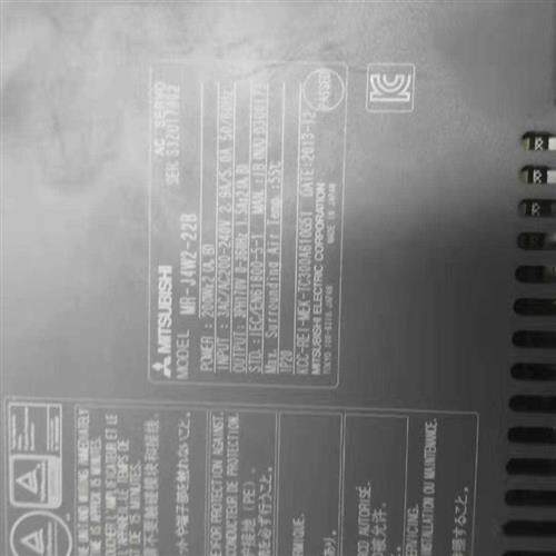 MR-J4W2-22B伺服驱动器成色漂亮保修3个月 议价