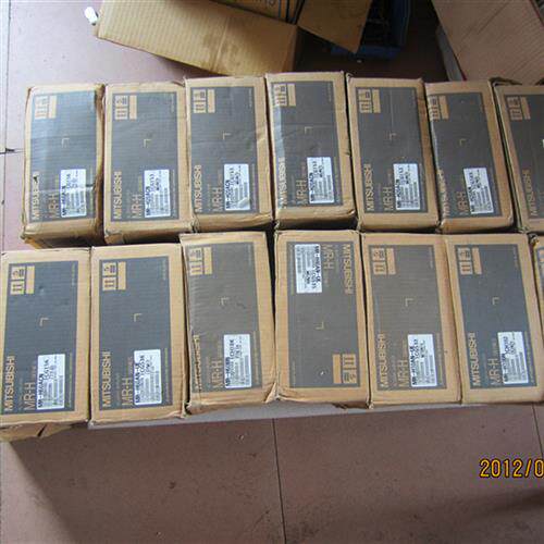 销售伺服电机HC-UFS13  HC-UFS13D-S7