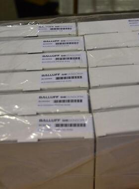 正品 巴鲁夫balluff电容式传感器BCS M12B4G1-PSC80H-EP02