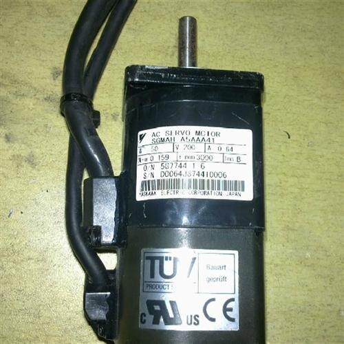 出售伺服电机SGM7G-75A7C6C质保一年库存现货测试OK 包邮 。