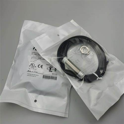 LR18XCN08LUM-3M 电压模拟量接近开关 1-8m
