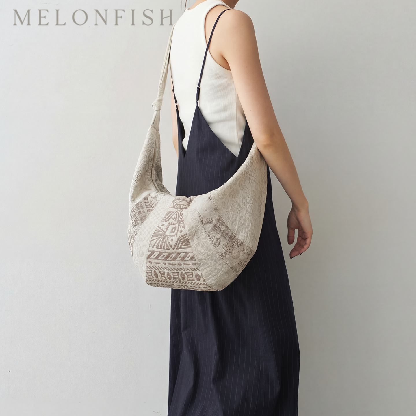【摩洛哥】Melonfish亚麻印花大号牛角包女流浪包百搭斜挎大容量