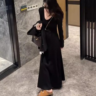 270克棉磨毛【秋】新款极简百搭VU领纯色长袖修身显瘦大A连衣裙