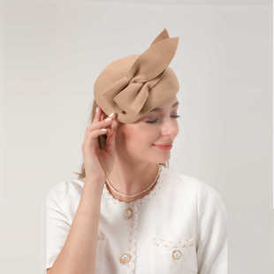 梅根型羊毛呢贝雷帽秋冬简约正装礼帽兔耳朵晚会帽白色驼色