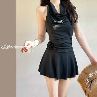 纯欲风露背修身 裙式 显瘦泡温泉泳衣 连体纯色气质法式 2026泳衣女款