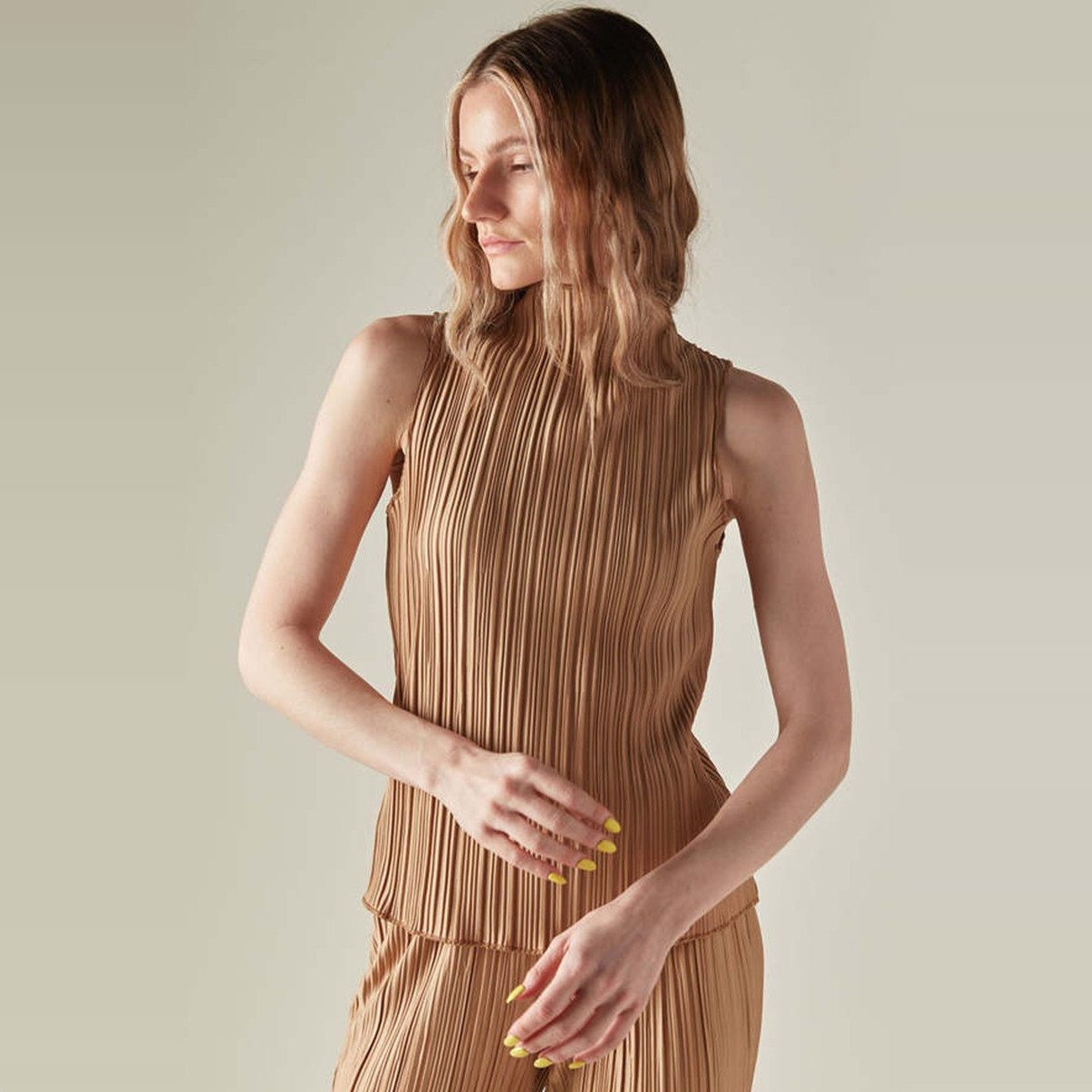 A*NINEB*ING经典显瘦皱褶套装