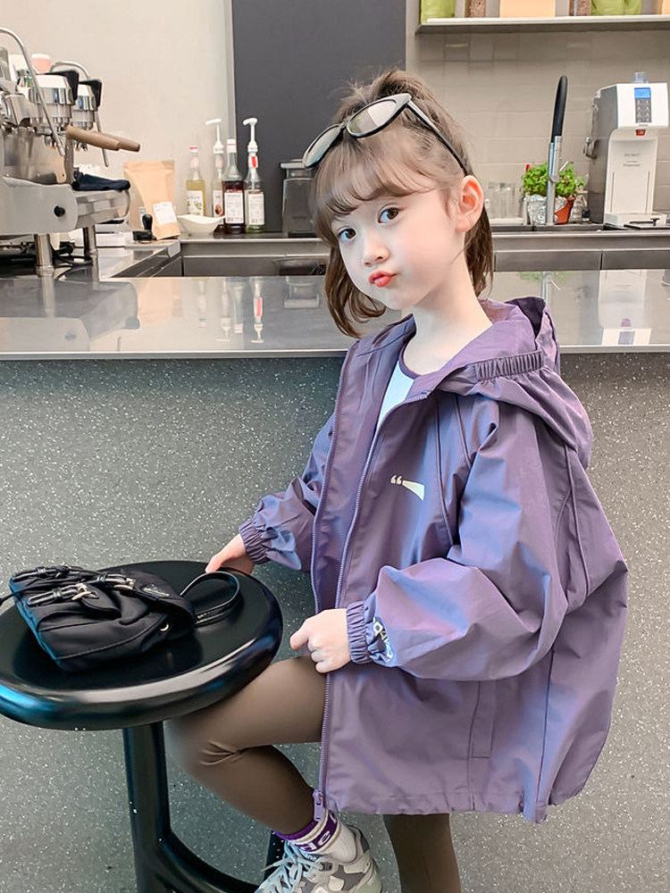 소녀 자켓 가을 의류 2024 새로운 스타일 아동 자켓 봄과 가을 어린 소녀 스포츠 용 재킷 스포츠 후드 탑