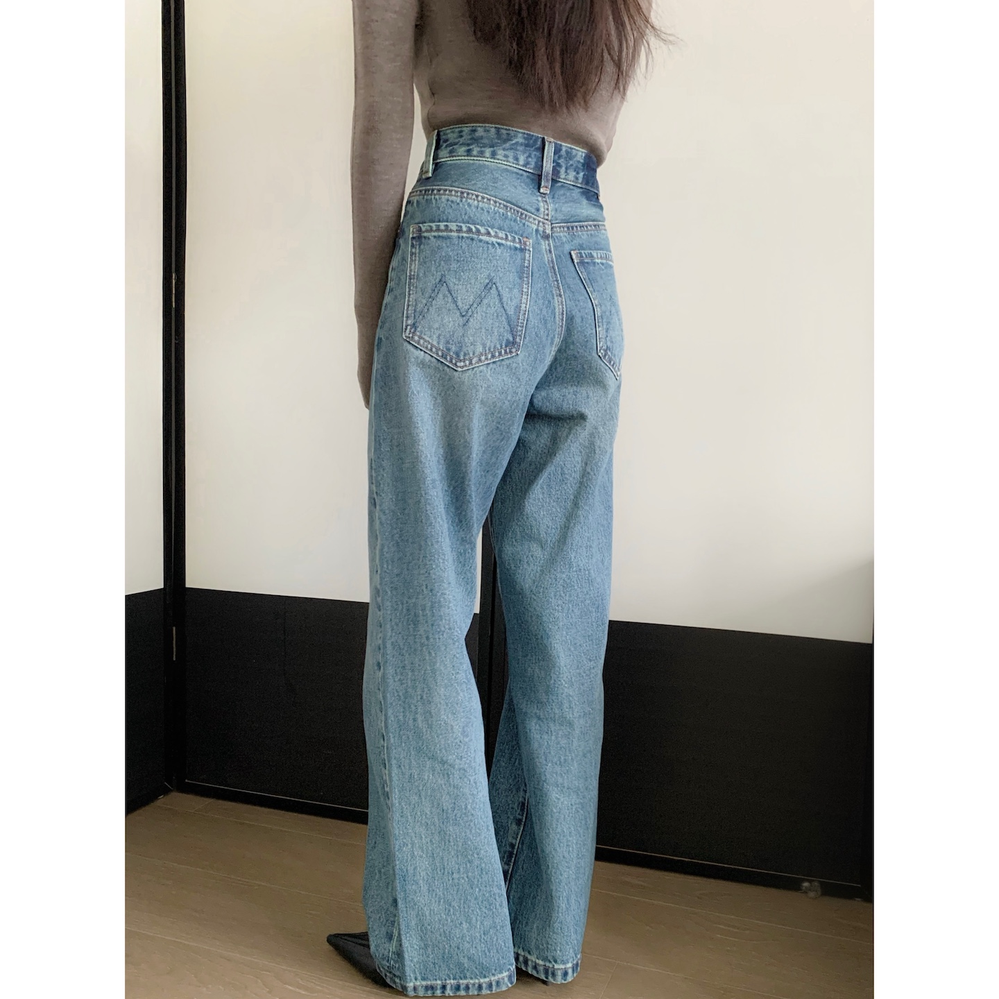 FlowGaGa复古高腰直筒牛仔裤