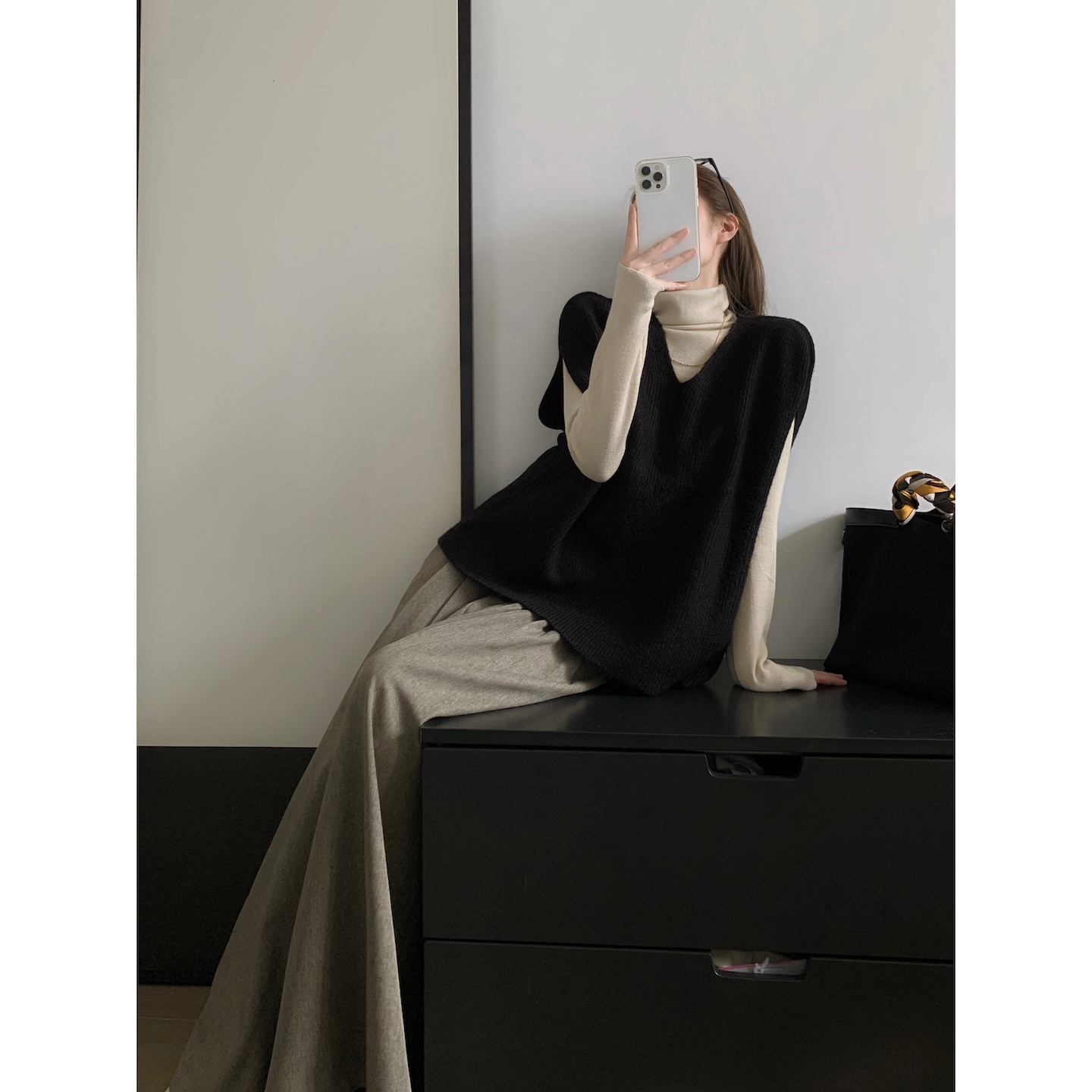 FlowGaga极简慵懒风V领马甲