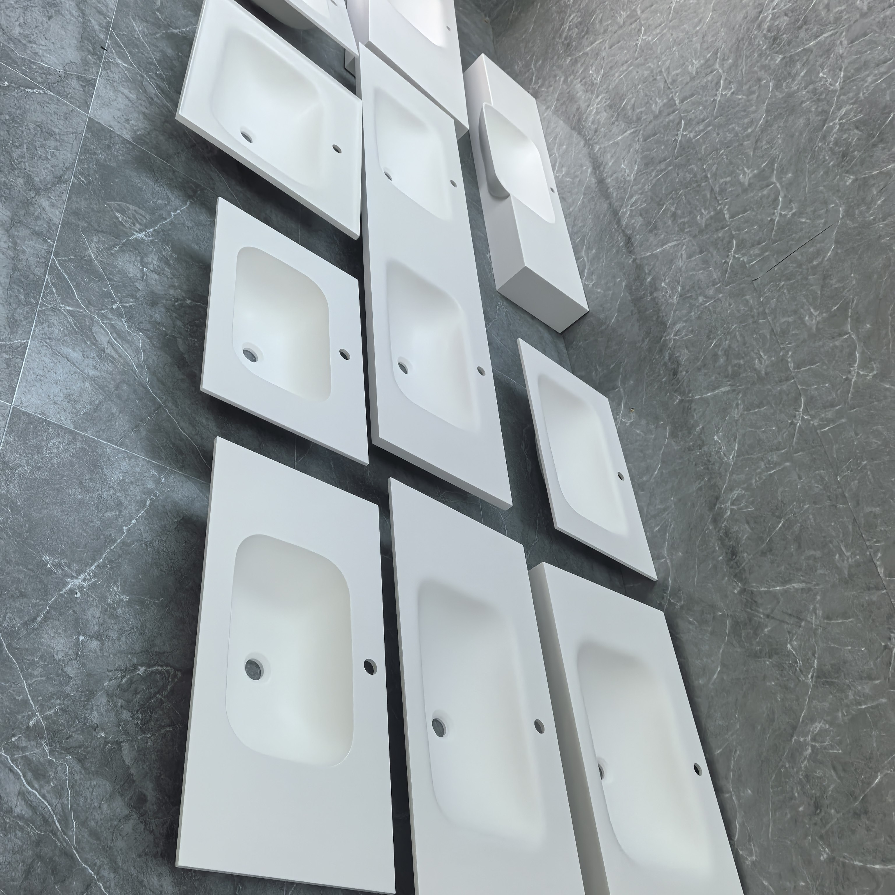 可丽耐一体盆浴室柜组合