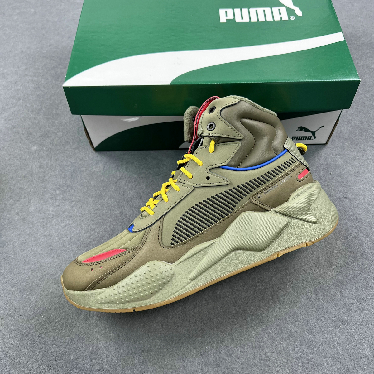 彪马PUMA保暖男军绿色运动休闲鞋