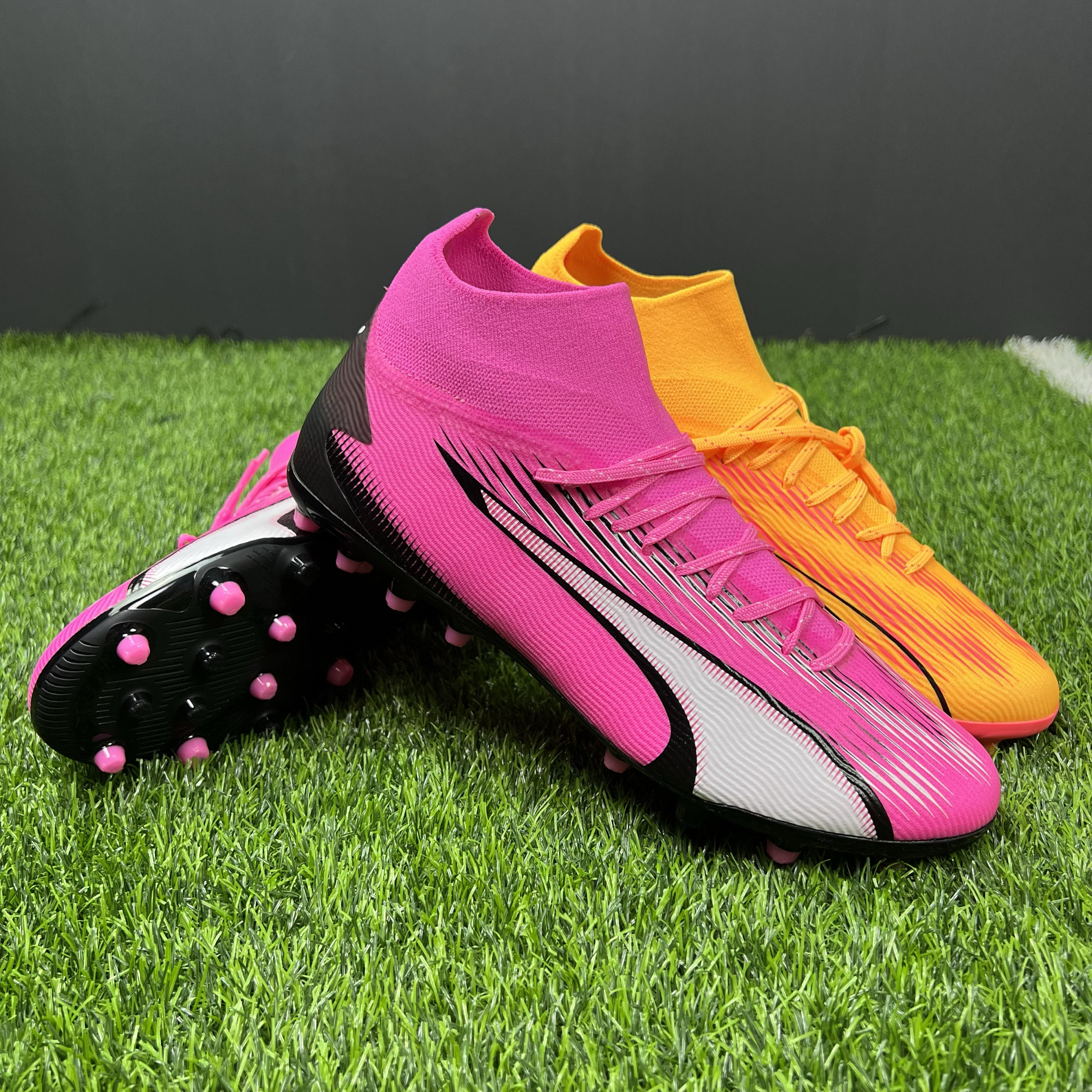 PUMA彪马MG短钉次顶高端足球鞋