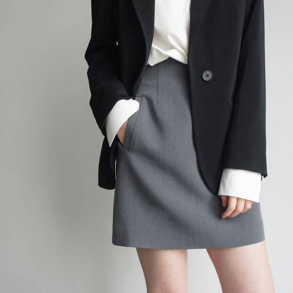 大码西装灰色高腰显瘦半身裙2024春夏新款短裙防走光裙子职业