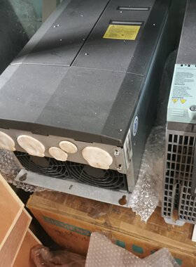 溢价-6SE64402UD330EB1
