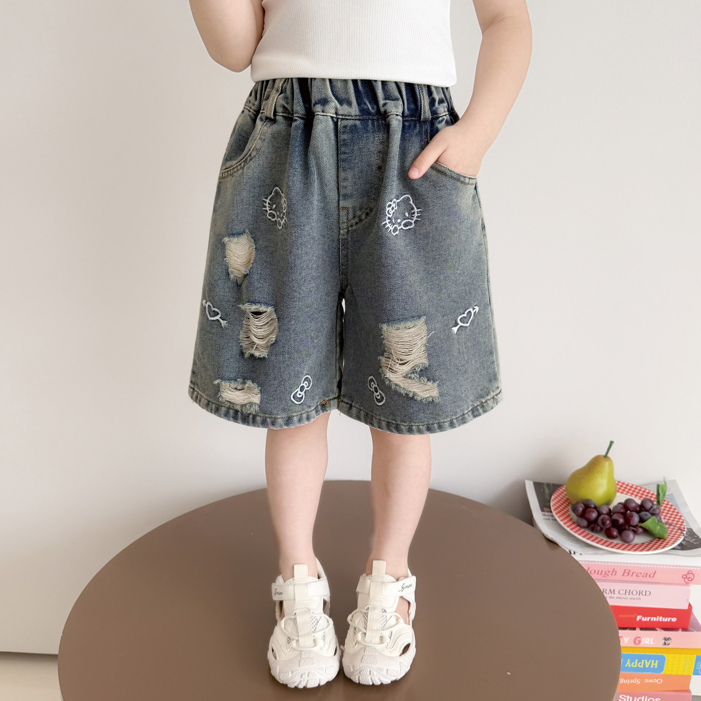 女童裤子夏季薄款宝宝洋气破洞牛仔裤短裤儿童夏天宽松五分裤中裤