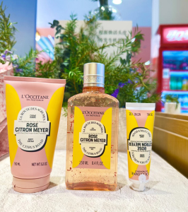 L'OCCITANE欧舒丹24年圣诞限定野玫瑰柠檬护手霜沐浴露身体乳礼盒