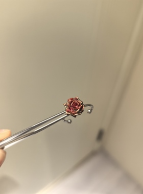高颜值新款玫瑰花戒指女2026新款小众设计精致食指戒个性百搭指环