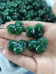 和田玉碧玉唐马吊坠.天然和田玉唐马挂件.新疆碧玉唐马玉石项链坠