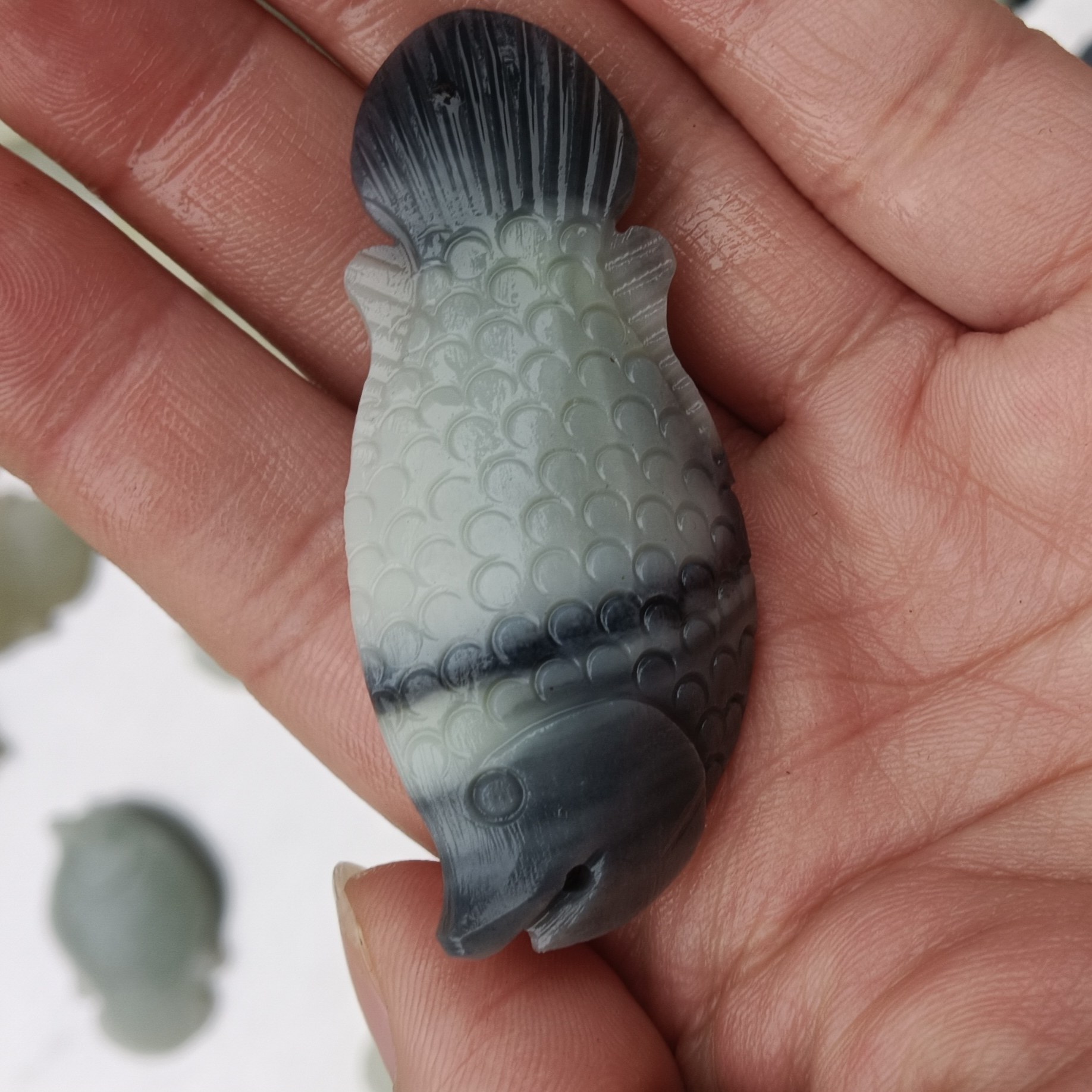 和田玉小鱼吊坠.新疆青花鱼挂件.天然和田玉小鱼吊坠男女款玉坠