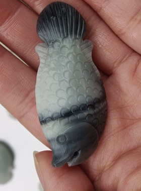 和田玉小鱼吊坠.新疆青花鱼挂件.天然和田玉小鱼吊坠男女款玉坠