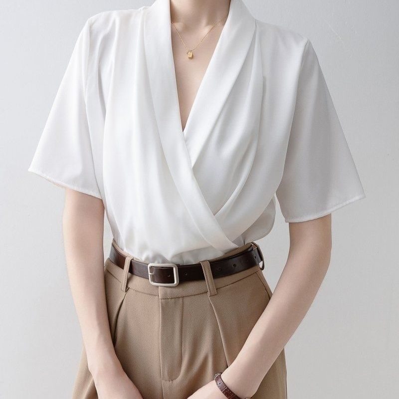 白色交叉V领中式女2026新款夏季宽松高级感衬衣小众别致上衣大码