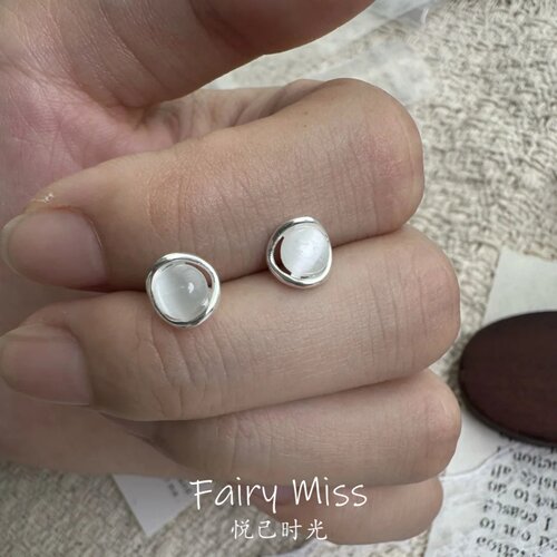 S999足银小众猫眼石耳钉简约百搭