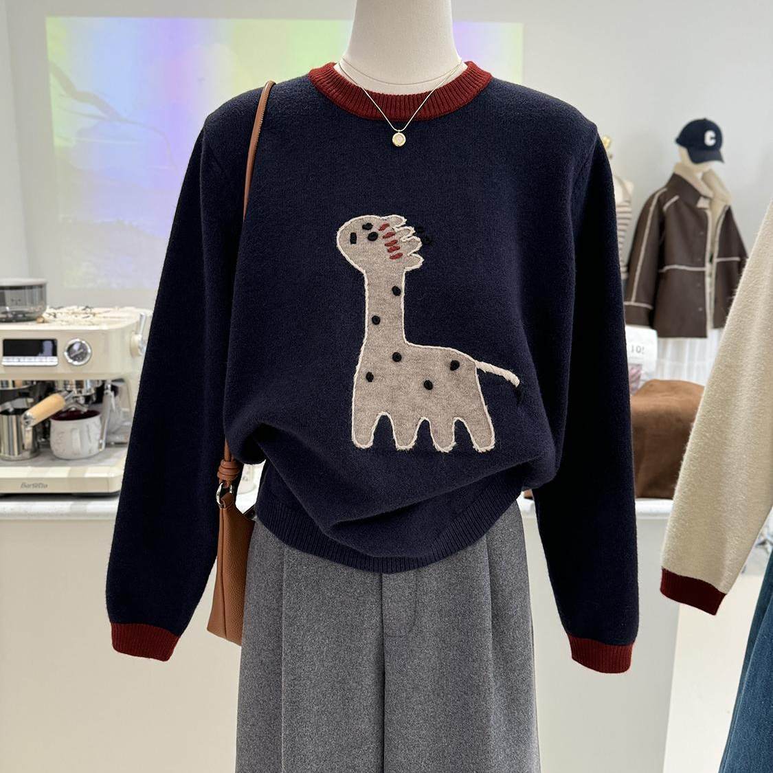 大码设计感撞色圆领针织衫毛衣女