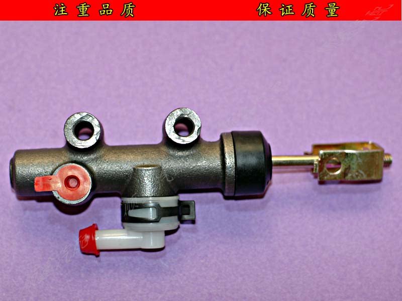适用于金杯海狮离合器总泵福田风