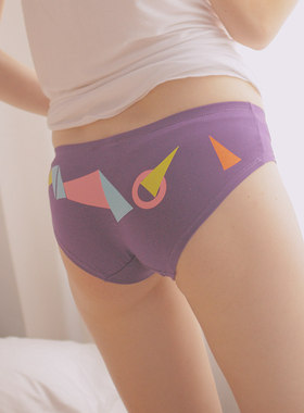 纯棉女士内裤韩国黑白色字母骷髅头图案运动可爱个性无痕中腰性感