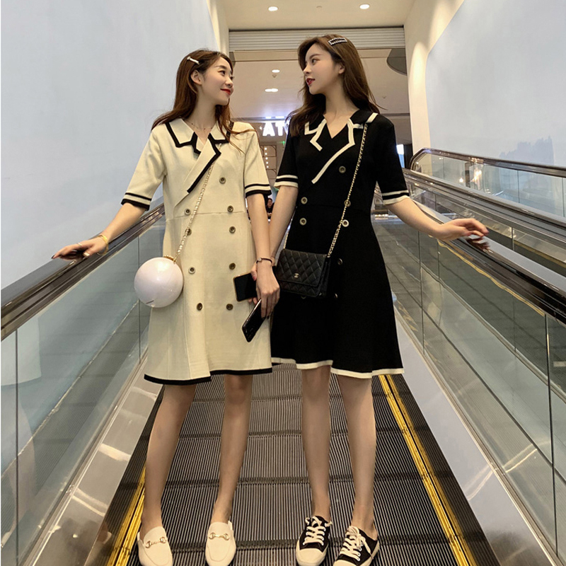 闺蜜装夏装不一样的姐妹装女港风连衣裙气质小香风v领小个子裙子(用153.45元券)