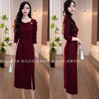 连衣裙2025新款今年流行爆款秋季斜交领精致气质优雅大气收腰显瘦