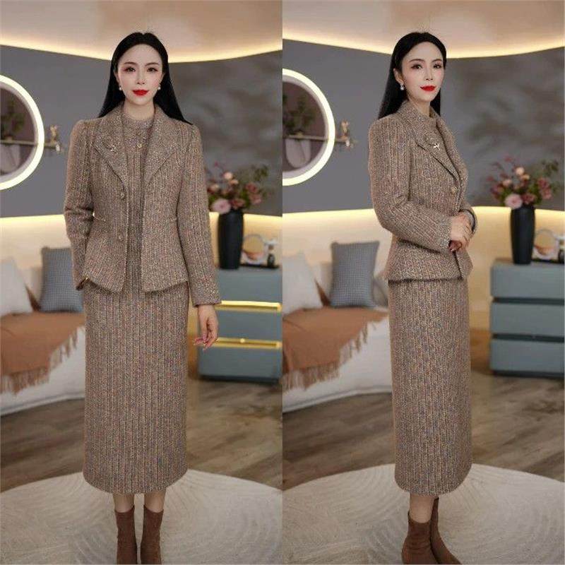 连衣裙2026新款今年流行爆款中年女妈妈装秋冬新款外套高贵两件套,女装/女士精品,中老年女装,淘宝优惠券,粉丝福利购,淘宝优惠卷