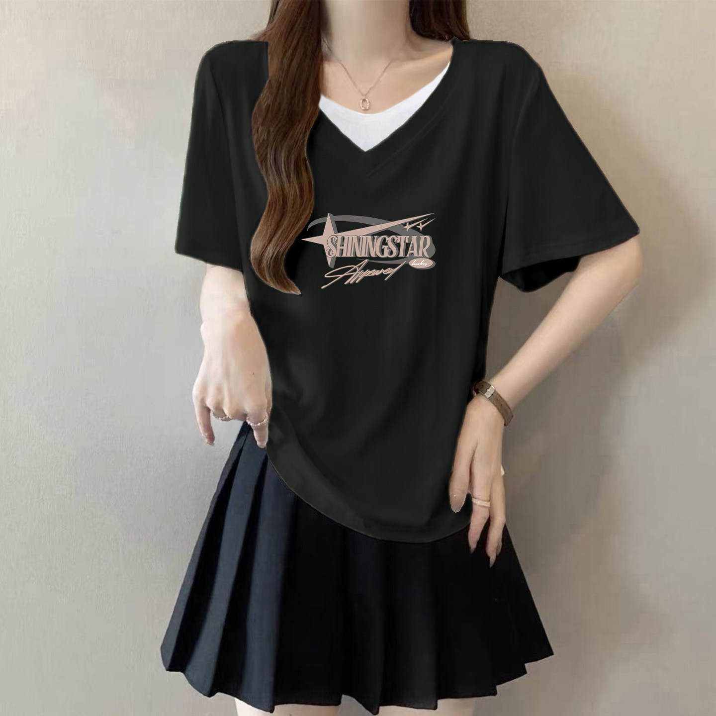 100%纯棉V领假两件短袖t恤女