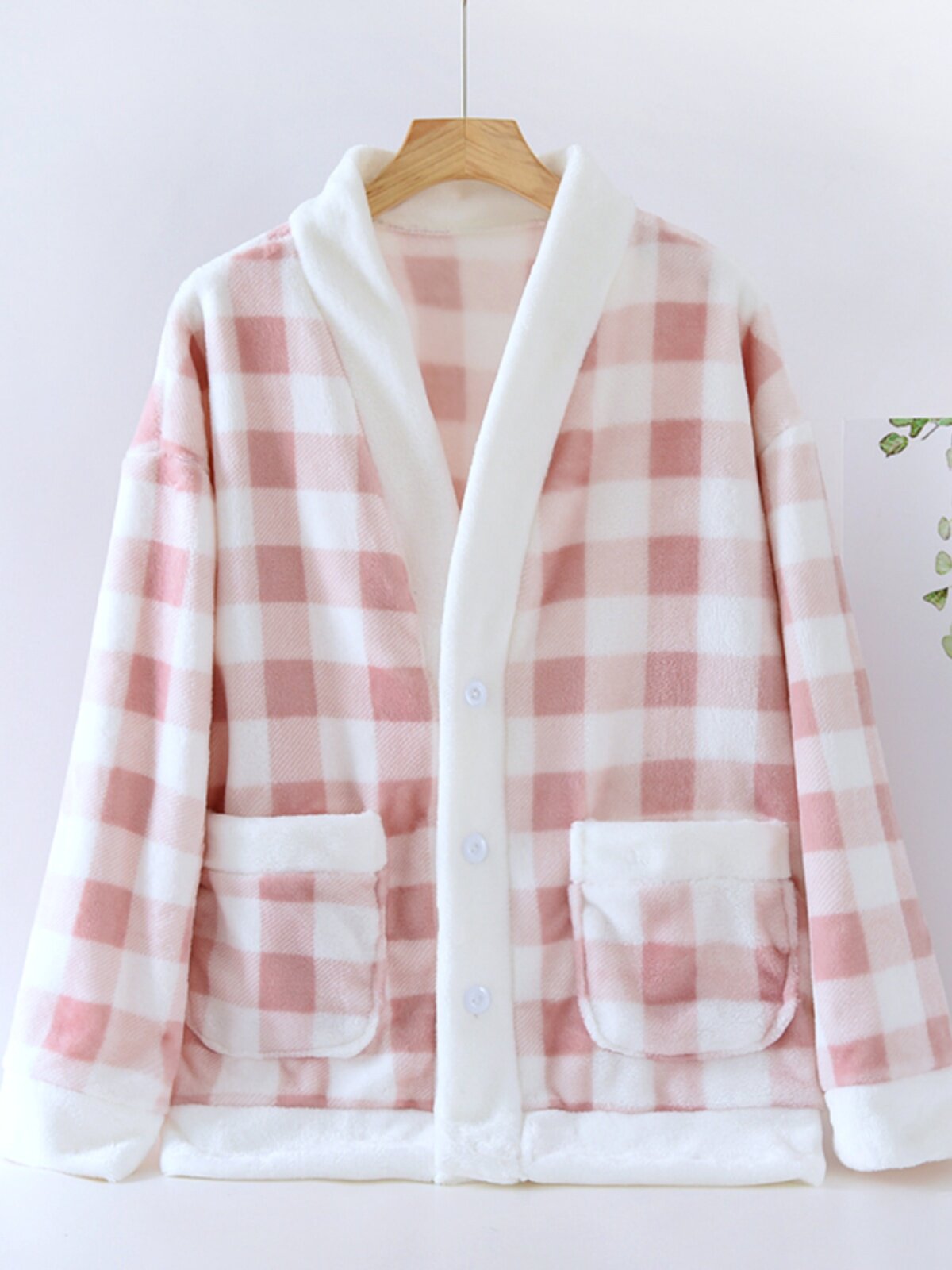 겨울 여성용 플란넬 파자마 상의 두꺼운 벨벳 2024 새로운 겨울 스타일 대형 산호 벨벳 가을 겨울