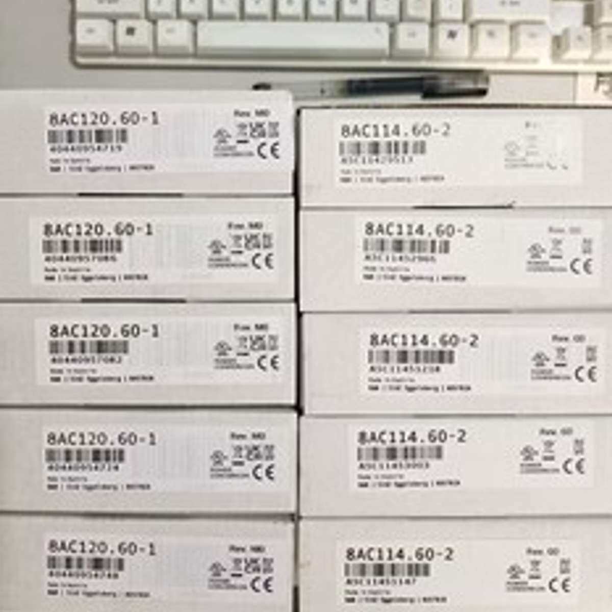 8EI2X2HWT10.0600-1贝加莱B&R CPU 控制器模块 插片式I/O和控制