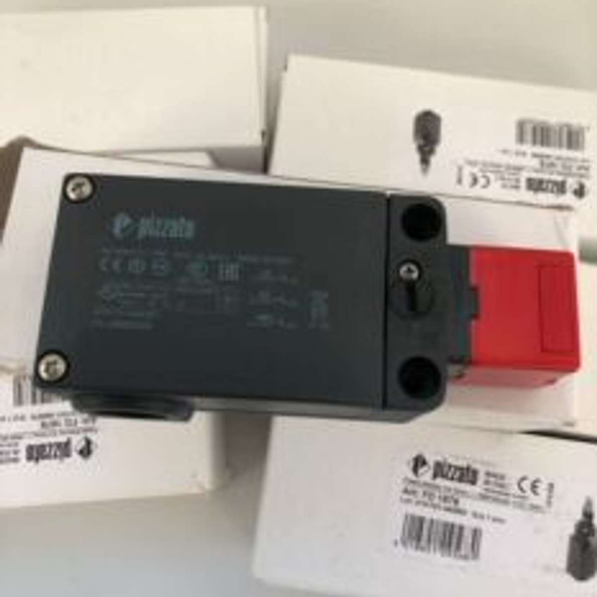 PIZZATO限位开关FG 60GD6D0Z FG 60TD1E0A FL 558-V9