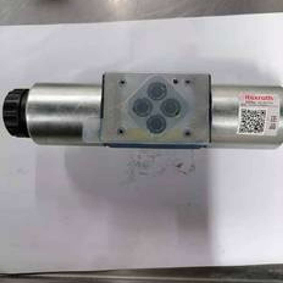 力士乐电磁阀4WE6D6X/EW230N9K4