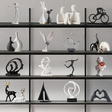 现代简约风艺术抽象人物摆件创意小众客厅展示柜电视柜桌面装饰品