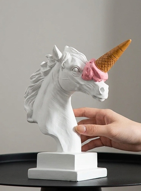独角兽冰淇淋头白色树脂摆件
