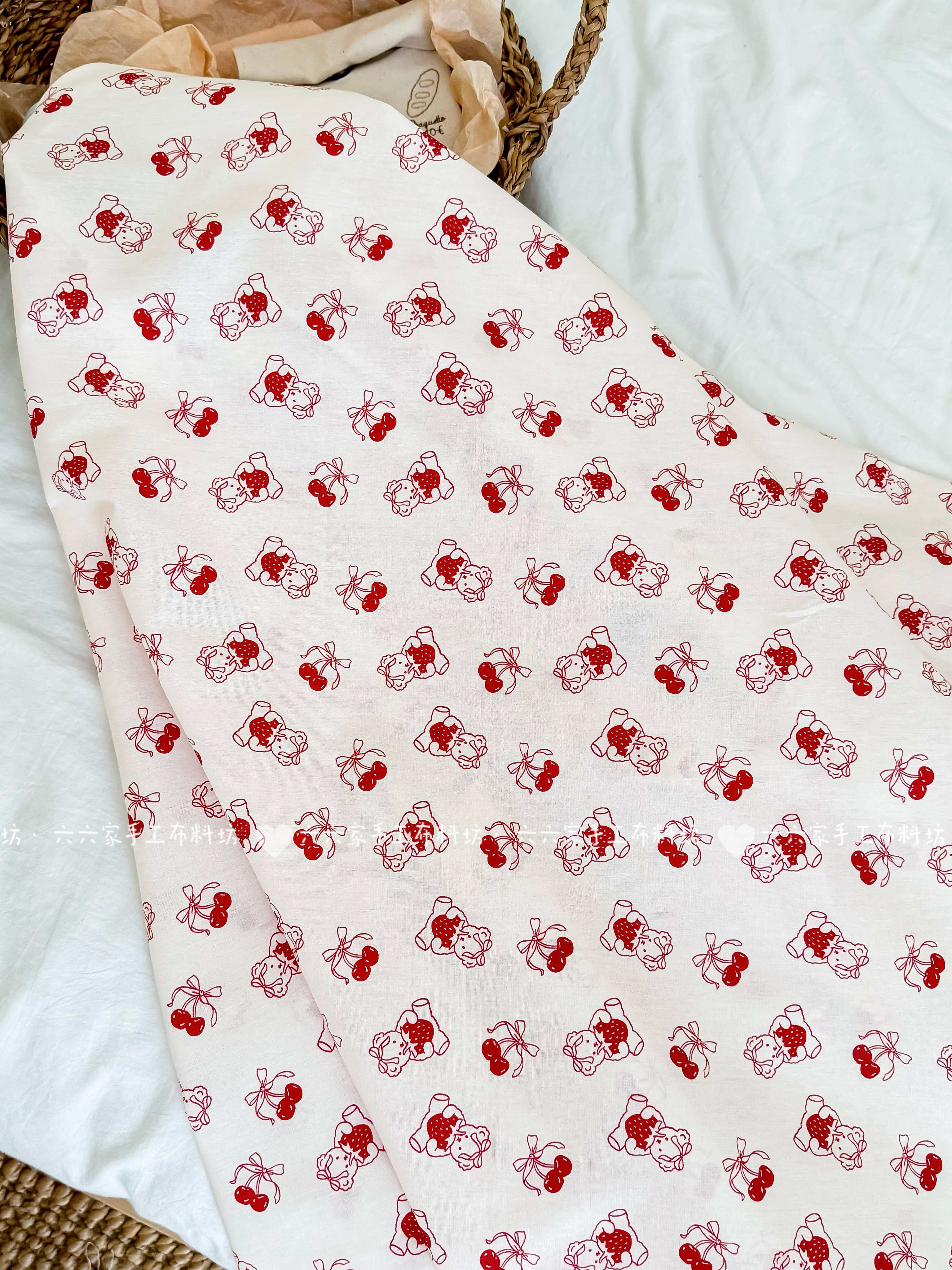 全棉40支印花布料可爱卡通樱桃小熊布料家居服发饰童装diy布料