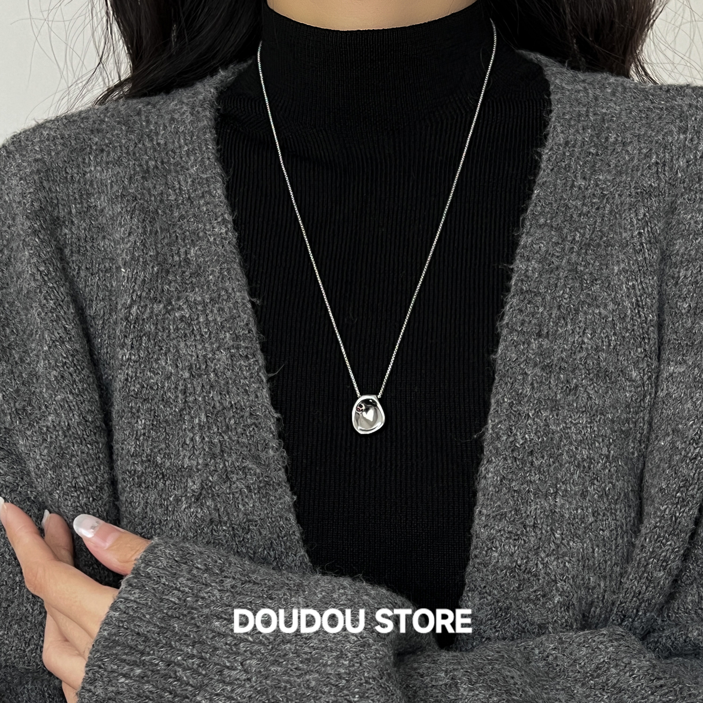 DOUDOUSTORE保色简约不规则金属毛衣链项链女银色流行时尚新款ins