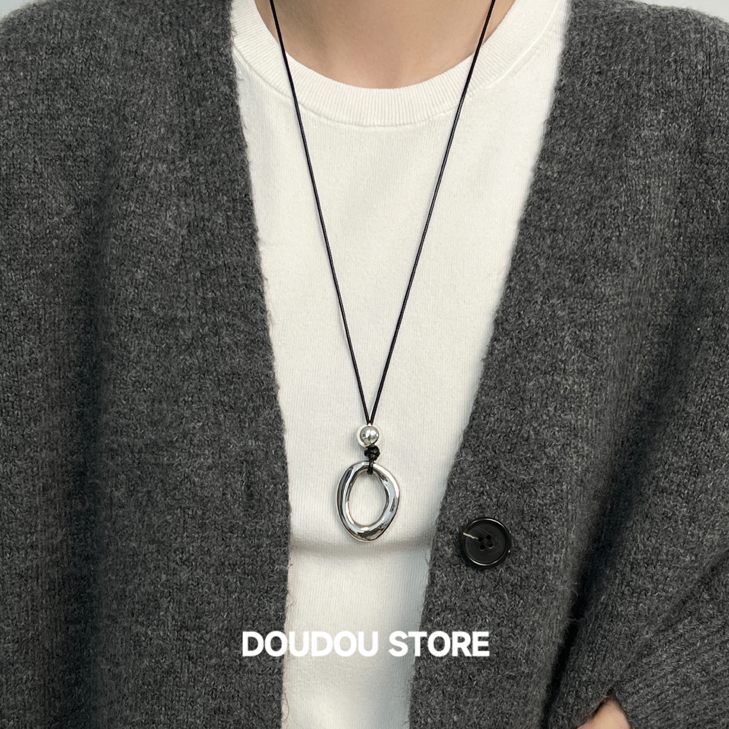 doudoustore几何黑皮绳项链