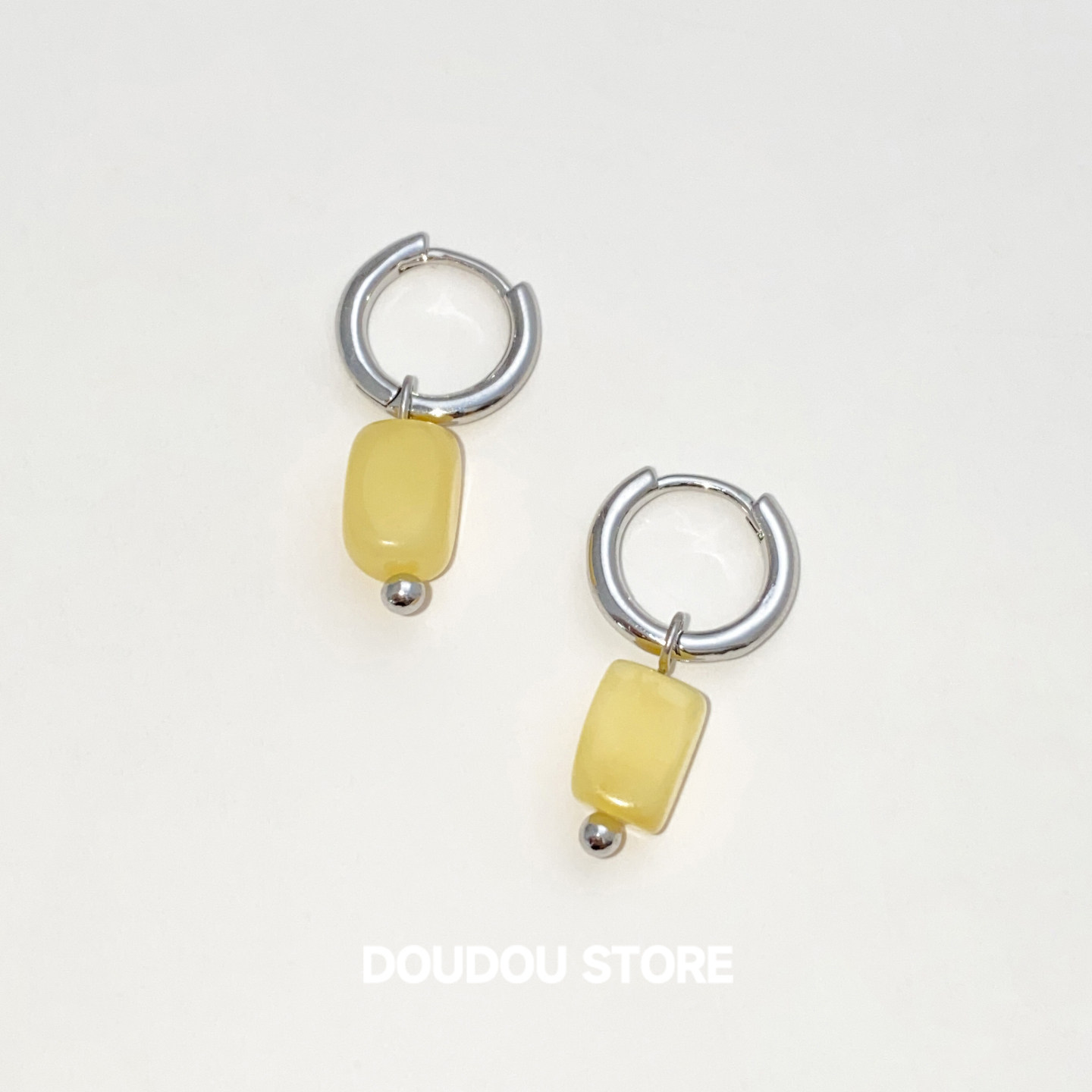 DOUDOUSTORE 天然蜜蜡夏天度假风彩色耳环质感新中式通勤个性女