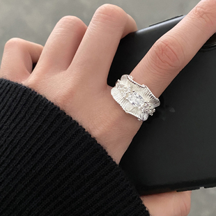 DOUDOUSTORE 保色肌理花边开口戒指小众设计感饰品个性白银色新品