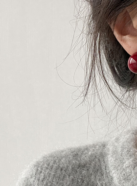 DOUDOUSTORE 波尔多红银针滴釉酒红色车厘子显白圆球耳环耳钉女