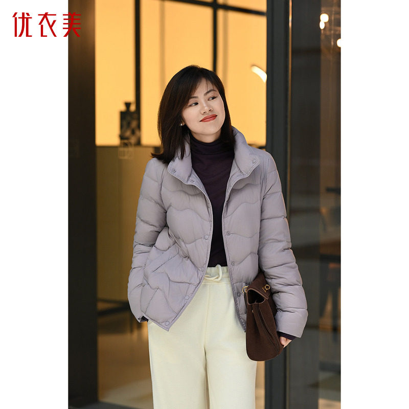 优衣美时尚女款冬季短款保暖女上衣长袖立领鹅绒羽绒服37240